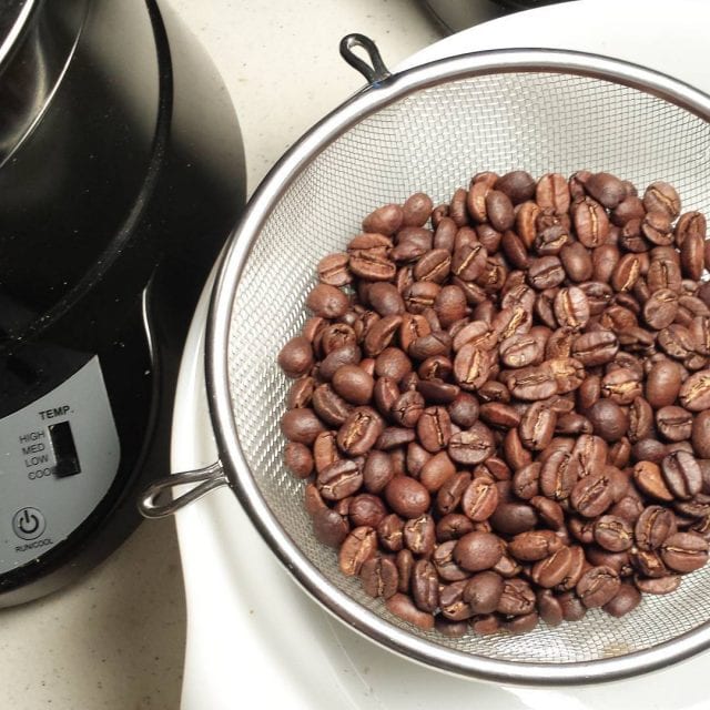 Un tostador de café que mantendrá el café fresco